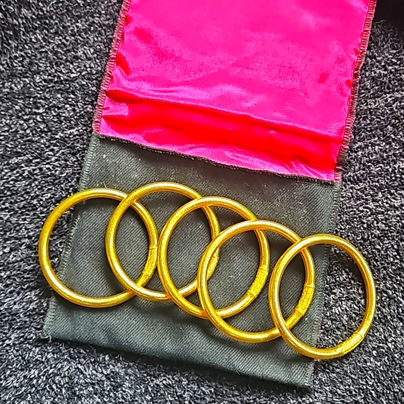 5 SMALL BuDhaGirl GOLD All Weather Bangles, pouch & hair tie - Serenity Prayer - Picture 2 of 5